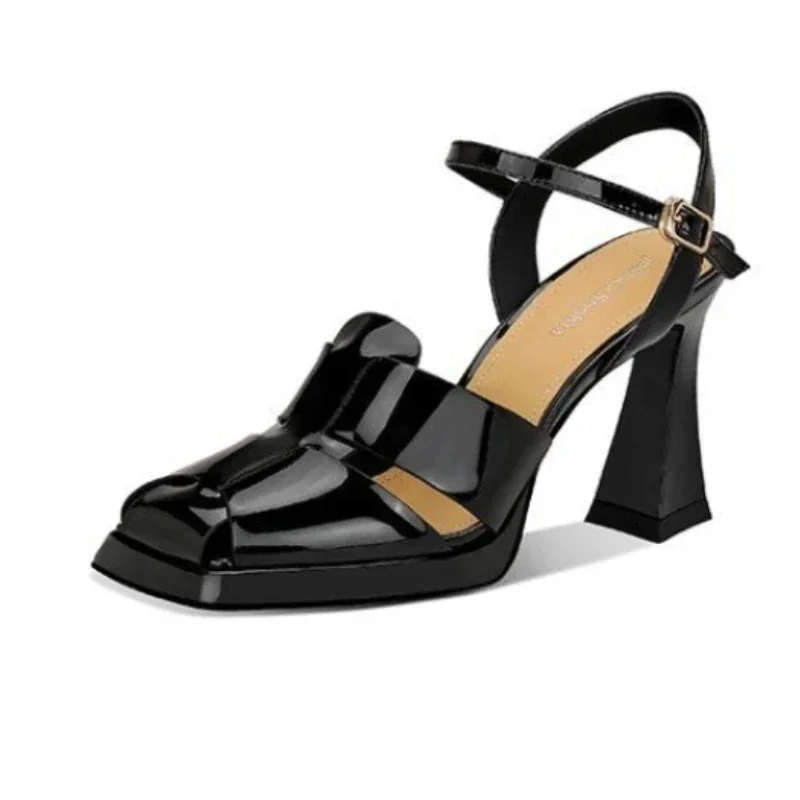 Women Fashion Outfits - Sandali con tacco alto da donna