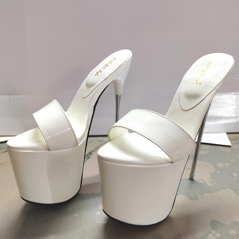 Sandali con Tacco Alto Sottile - Women Fashion Show recensione e prezzo
