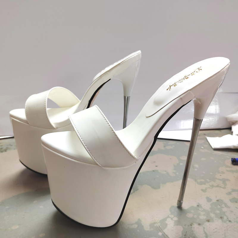 Sandali con Tacco Alto Sottile - Women Fashion Show recensione e prezzo