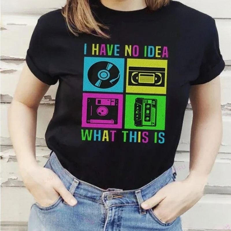 T-shirt Vintage Anni '90 'I Lo - Women'S Fashion From The 90S recensione e prezzo