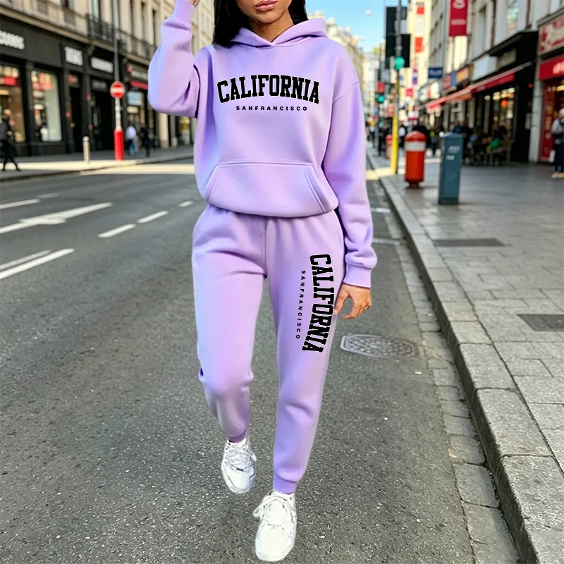 Tuta Casual Urbana con Cappucc - Women Fashion Outfits recensione e prezzo
