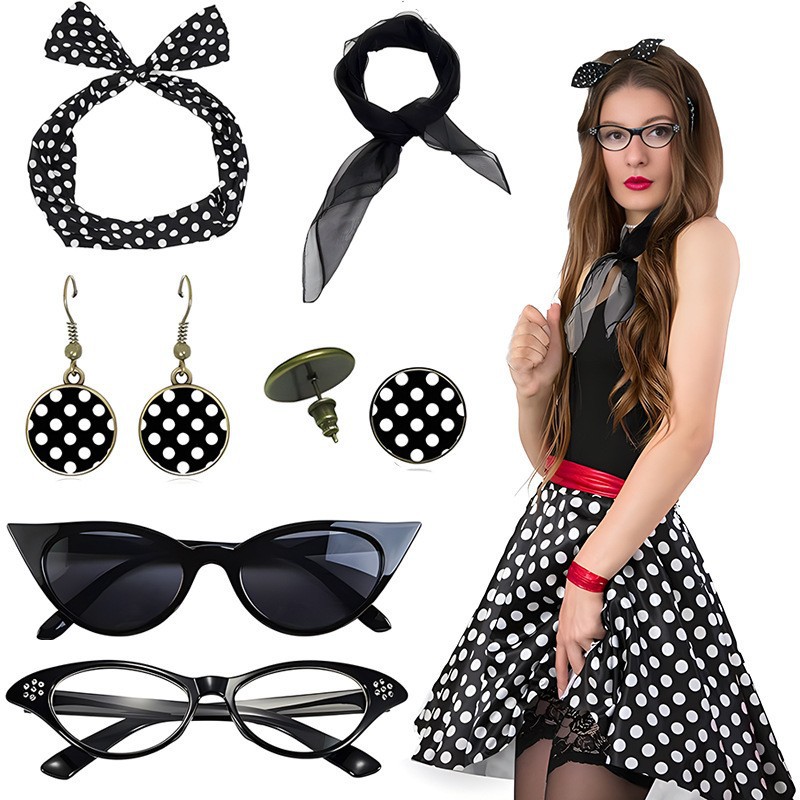 Set di Accessori per Festa a T - Women'S Fashion In The 1950S recensione e prezzo