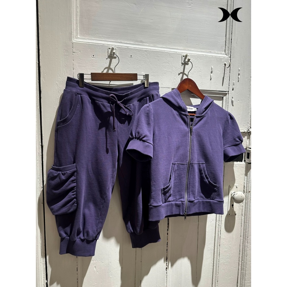 Completo sportivo alla moda in - Women Fashion Outfits recensione e prezzo