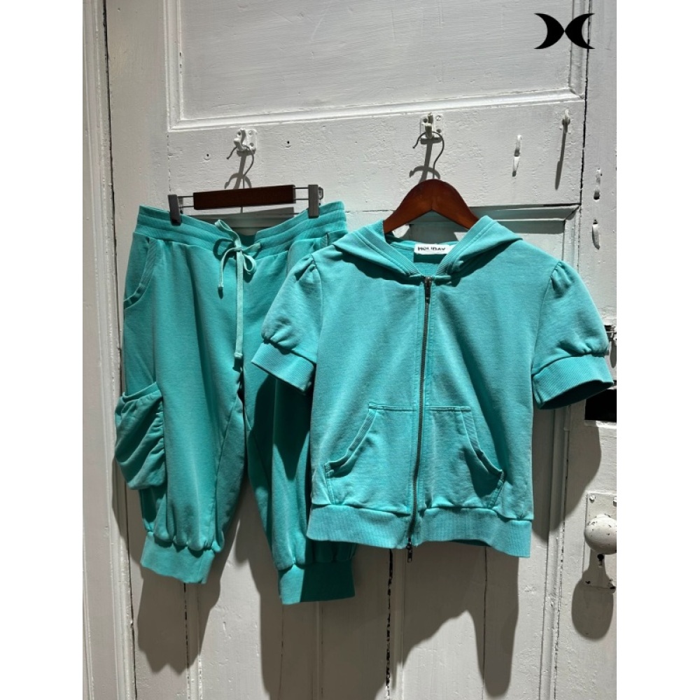 Completo sportivo alla moda in - Women Fashion Outfits recensione e prezzo