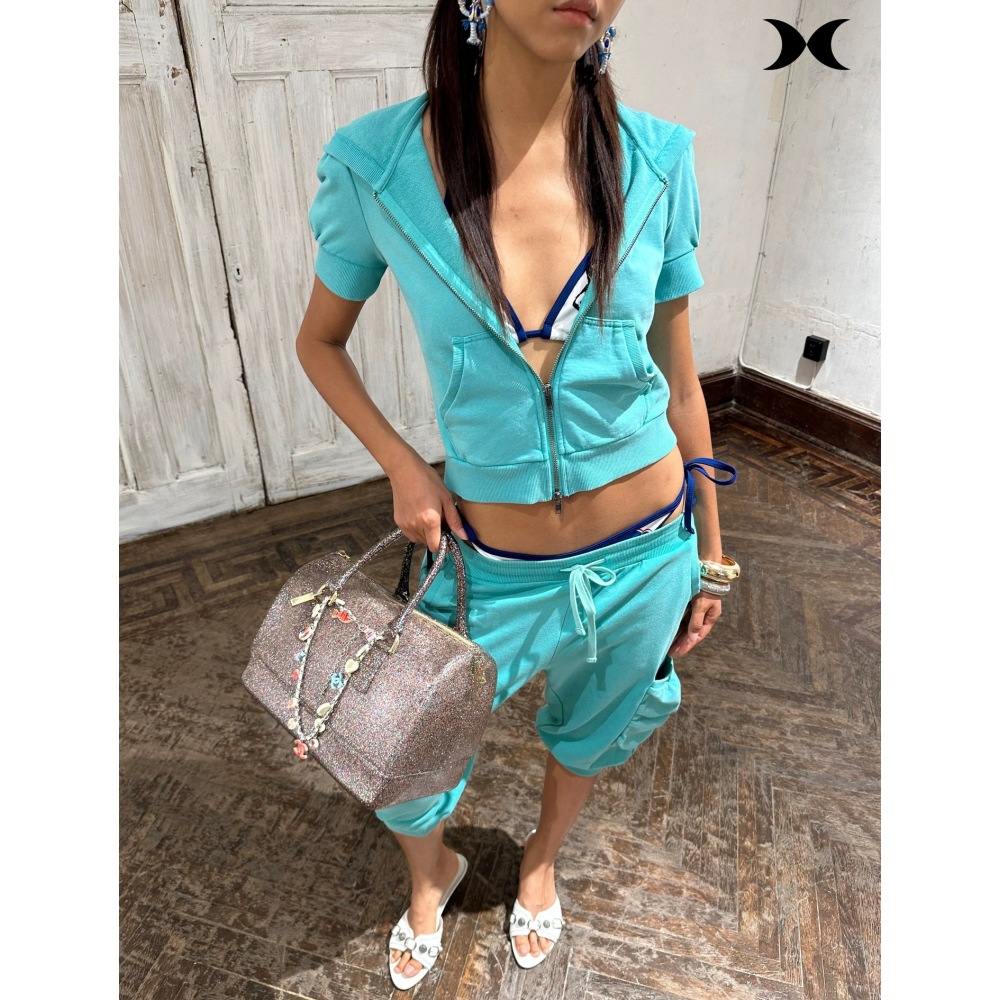 Completo sportivo alla moda in - Women Fashion Outfits recensione e prezzo